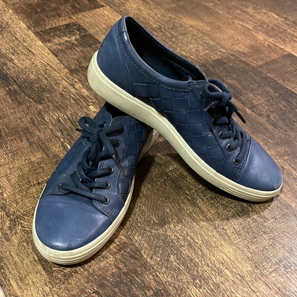 ECCO Soft 7 Woven Navy Blue Leather Sneakers Extra Width Size 9